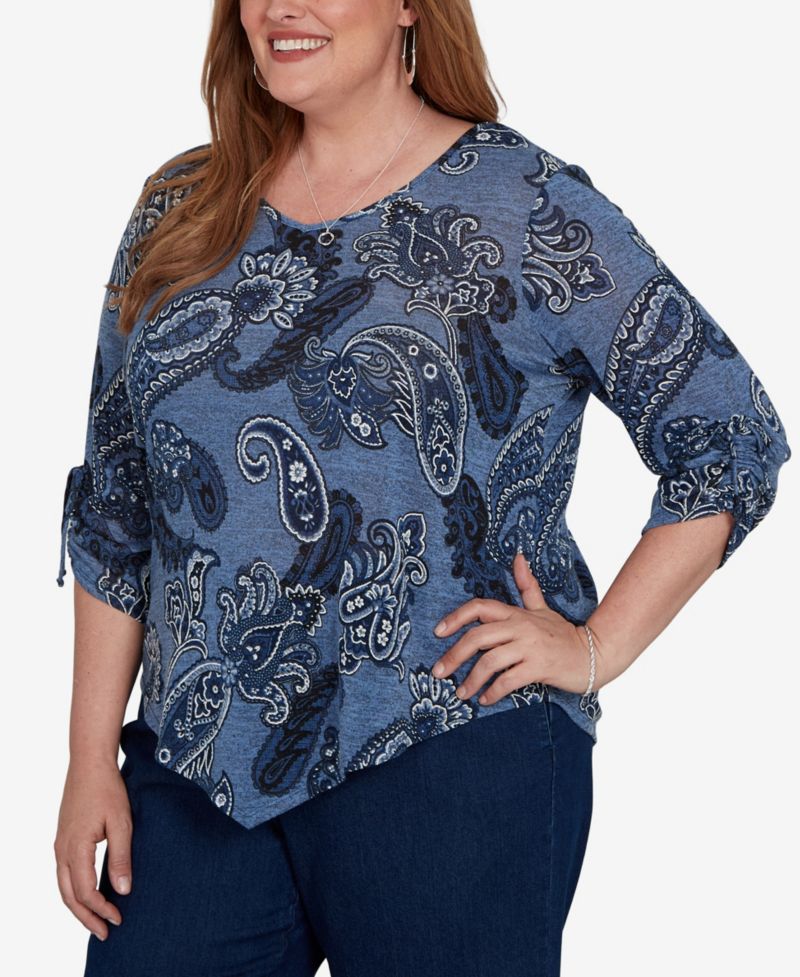 Plus Size V-Neck 3/4-Sleeve Asymmetric Hem Blouse