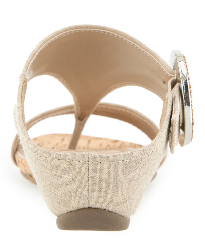 Women's Great Buckle Wedge Sandals