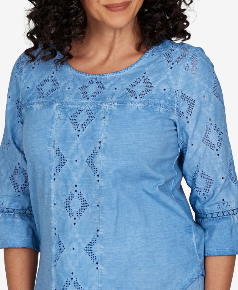 Women's Provence Center Diamond Tonal Applique Top