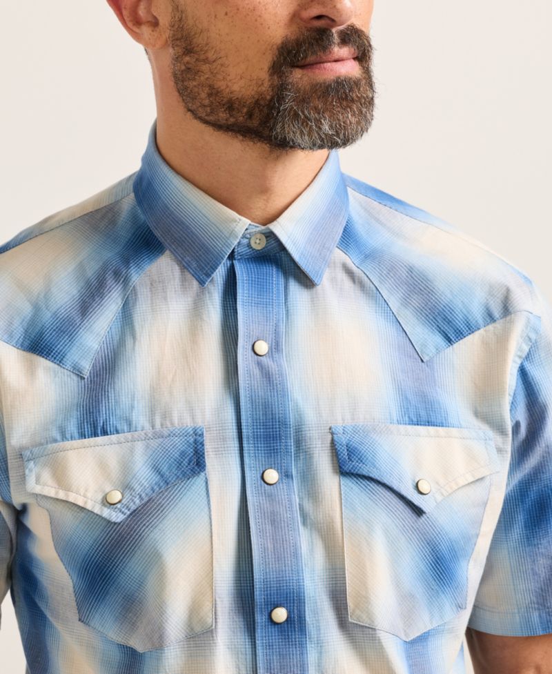 Men's Short-Sleeve Spread-Collar Shirt
