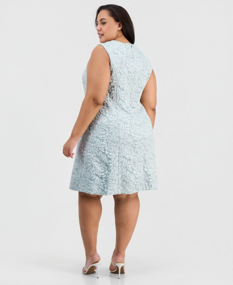 Petite Notch-Neck Sleeveless Sheath Dress