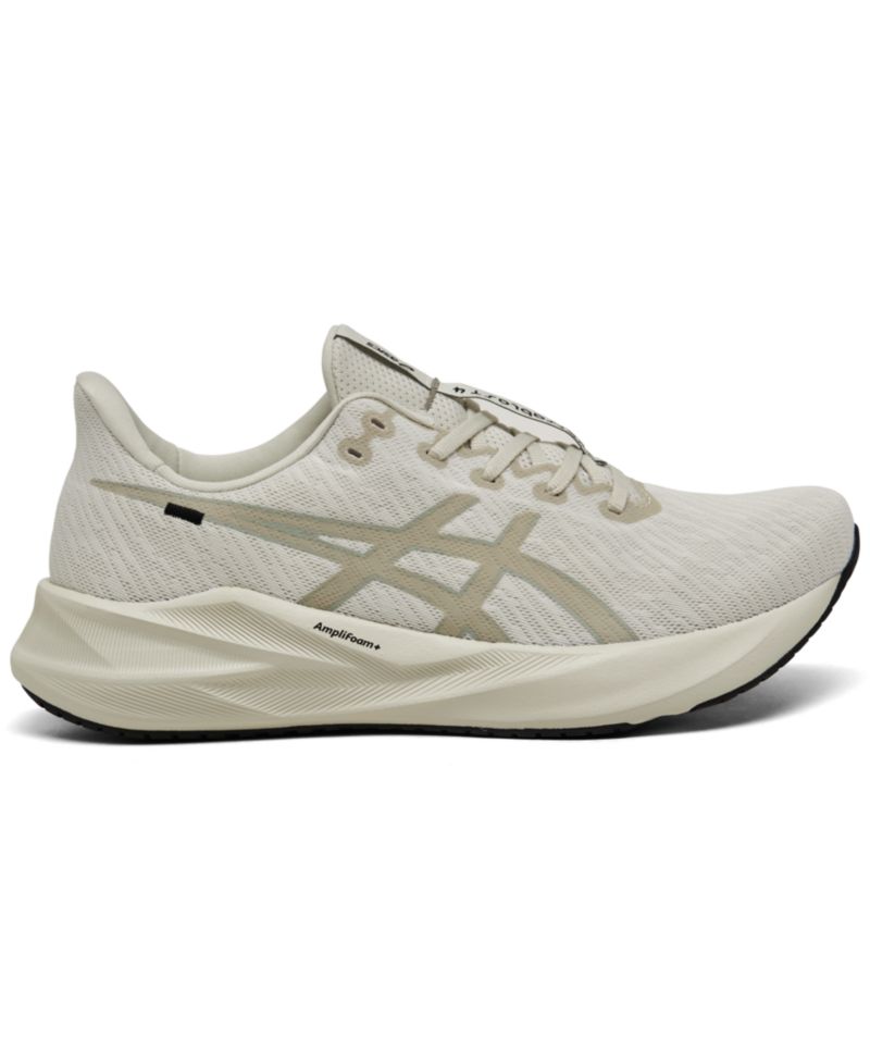Men's Versablast 4 Running Sneakers from Finish Line