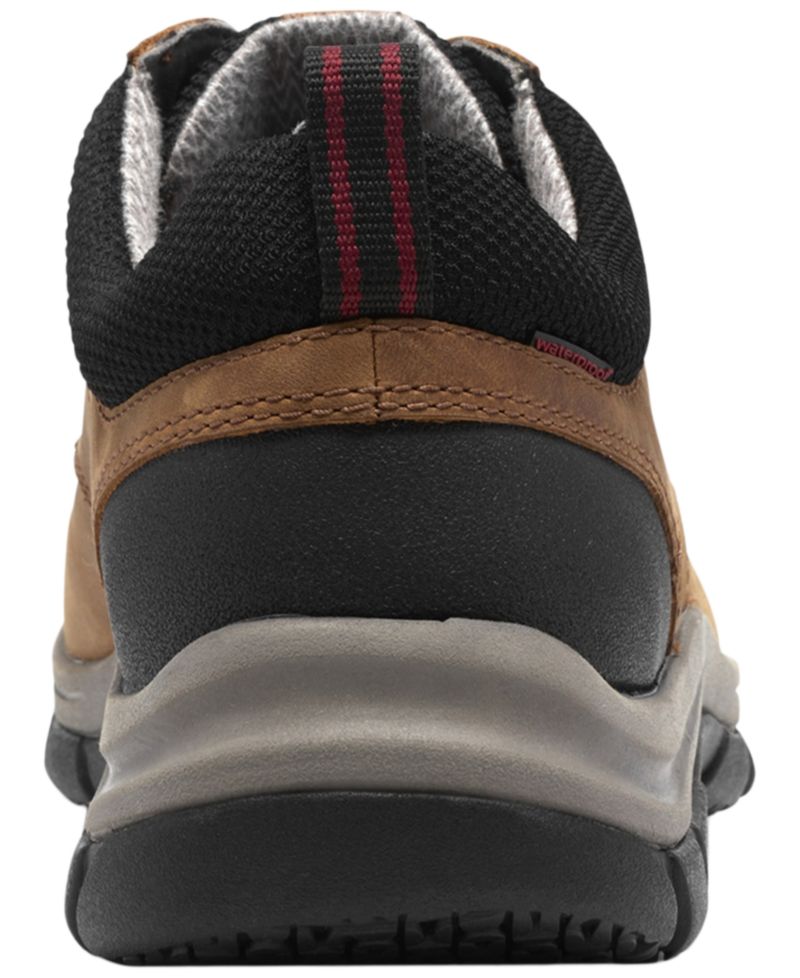 Men's Walpath Low Nubuck Hiking Sneakers with Arch Support