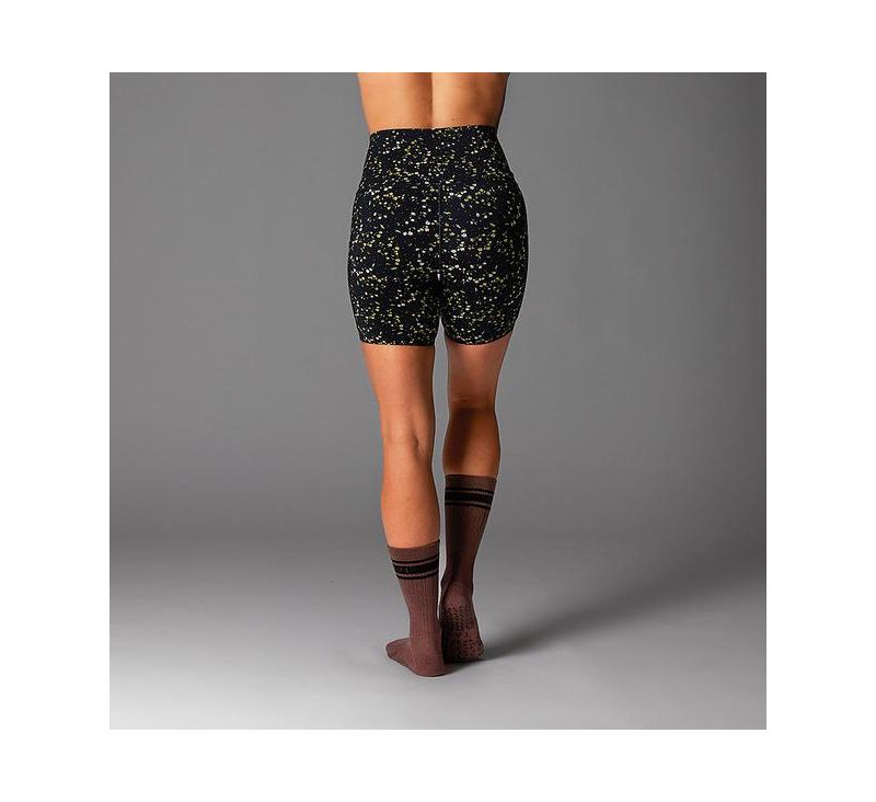Women's Stash & Dash Biker Short 6"