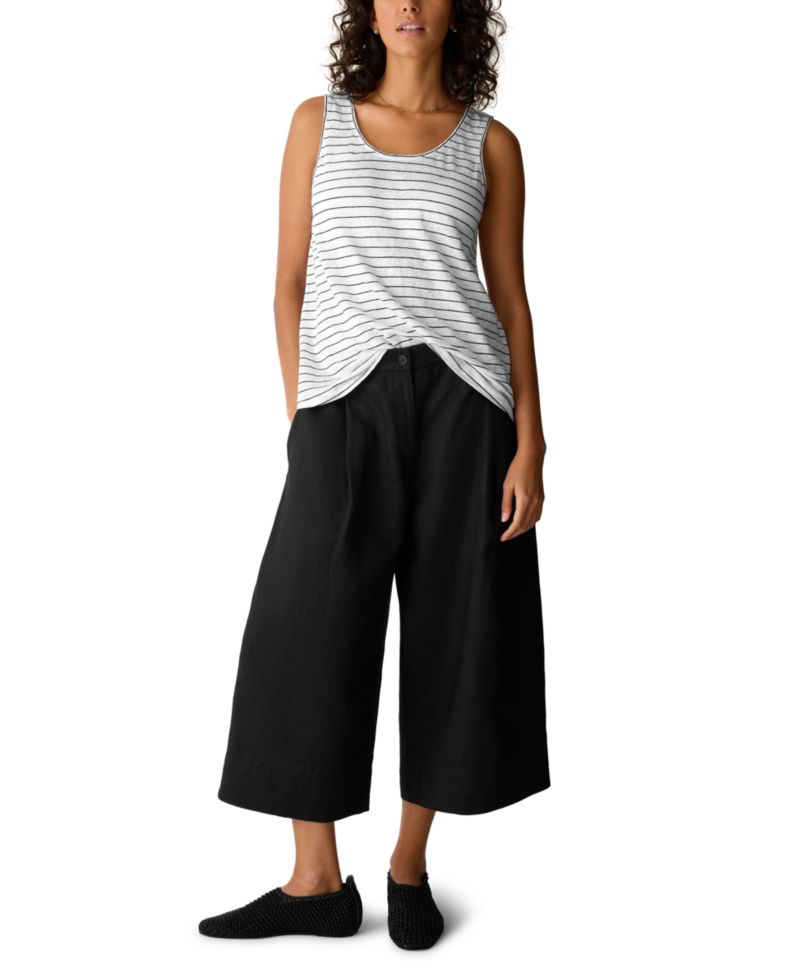 Women's Sleeveless Scoop Neck Tank Top
