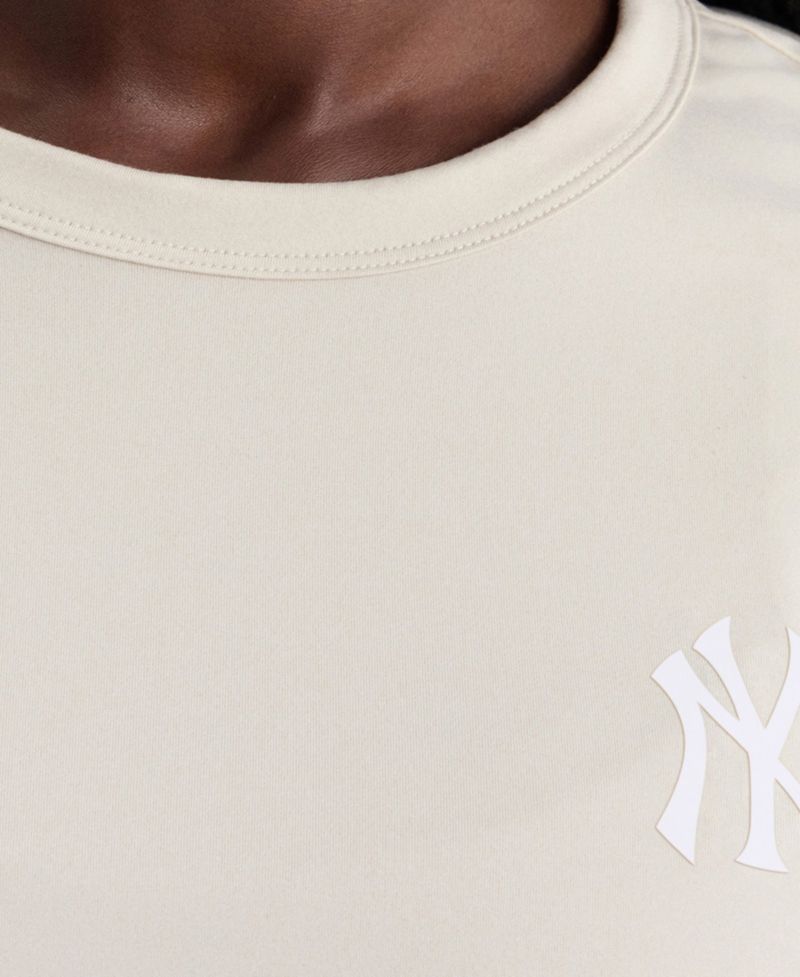 Women's Beige New York Yankees Clutch T-Shirt