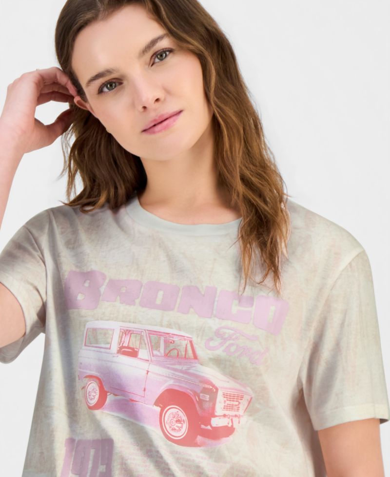 Juniors' Bronco Camo Graphic-Print Crewneck Tee