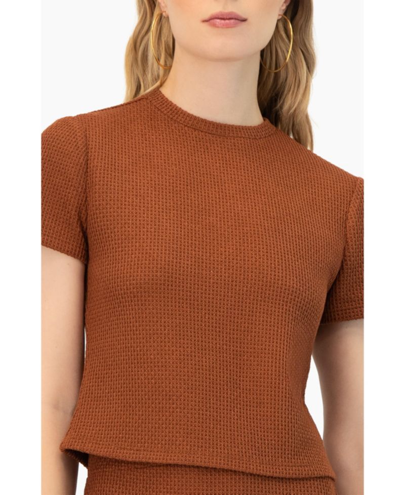 Women's Textured Knit Short Sleeve Top
