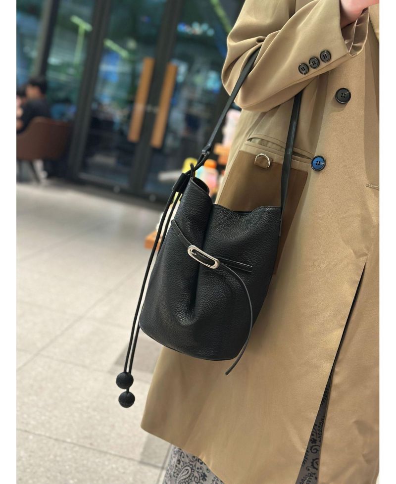 Solene Leather Bucket Bag Minimalist Shoulder Crossbody Purse
