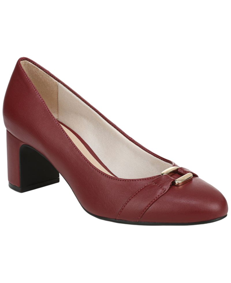 Women's Tavi Slip-On Pumps