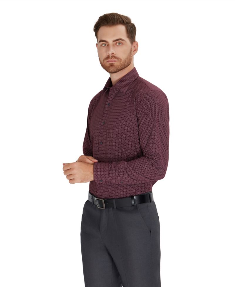 Men's Slim-Fit Spread Collar Dress Shirt