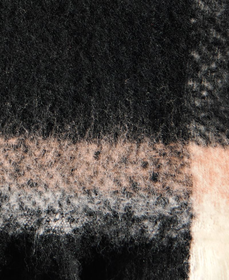Women's Bordered Blanket Wrap with Short Fringe