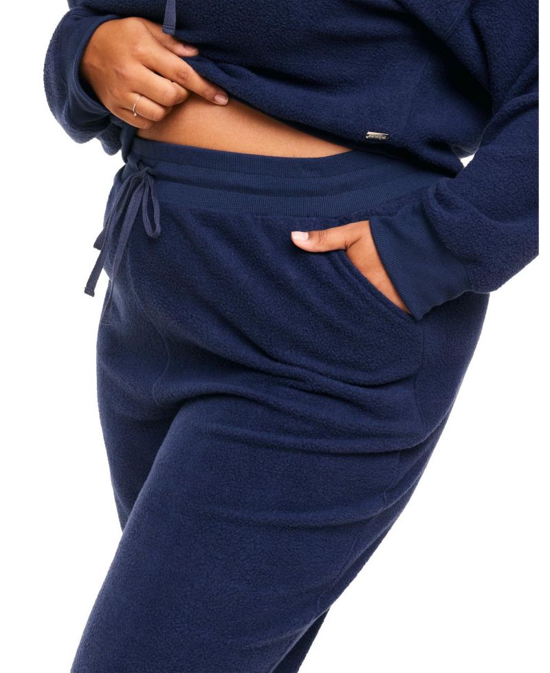 Davinia Women's Plus-Size Hoodie And Joggers Set