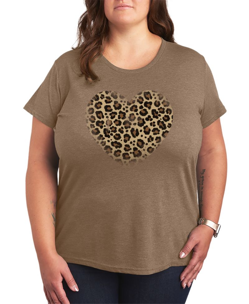 Plus Size Leopard Heart Graphic T-Shirt