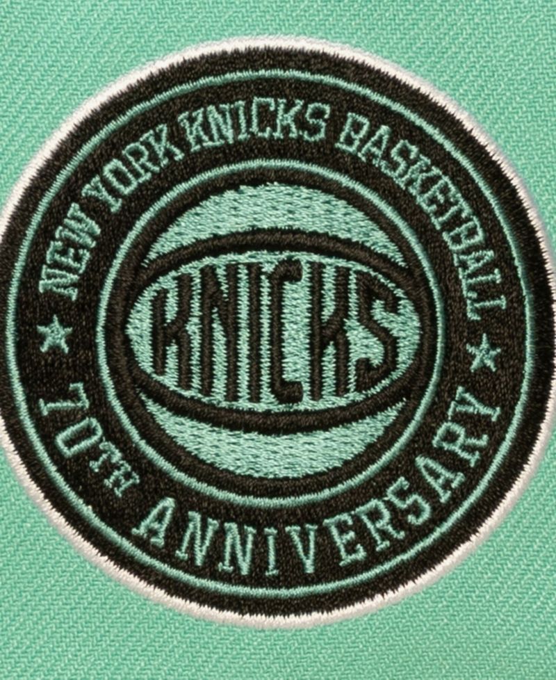 Men's Mint/Black New York Knicks In the City Pro Pinch Snapback Hat