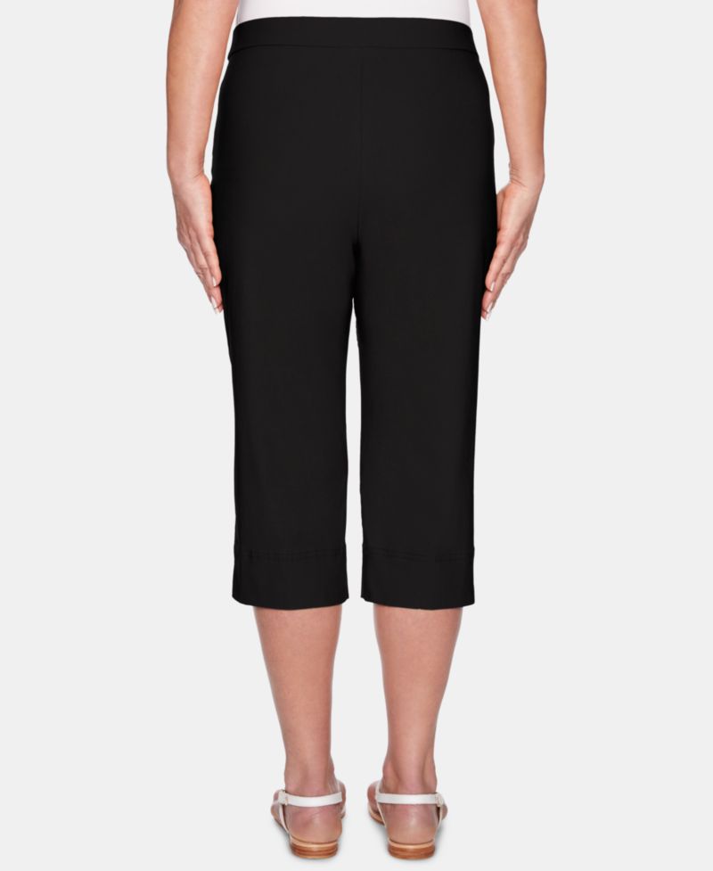 Petite Classic Allure Stretch Clamdigger Pants