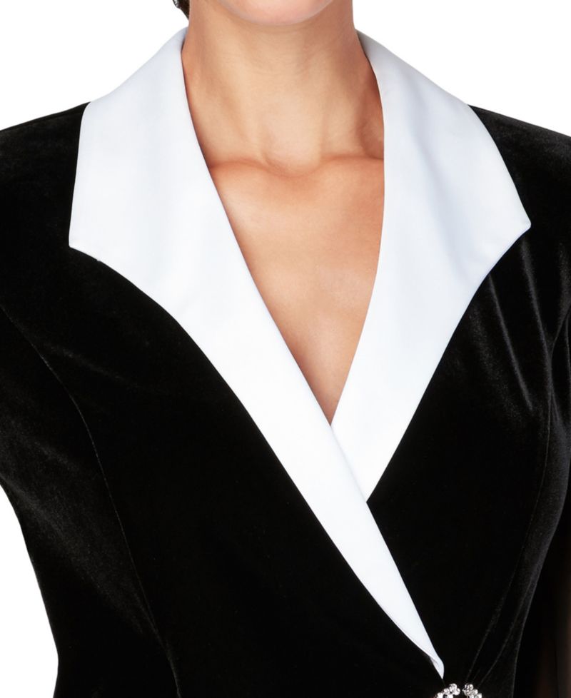 Women's Side-Button Top
