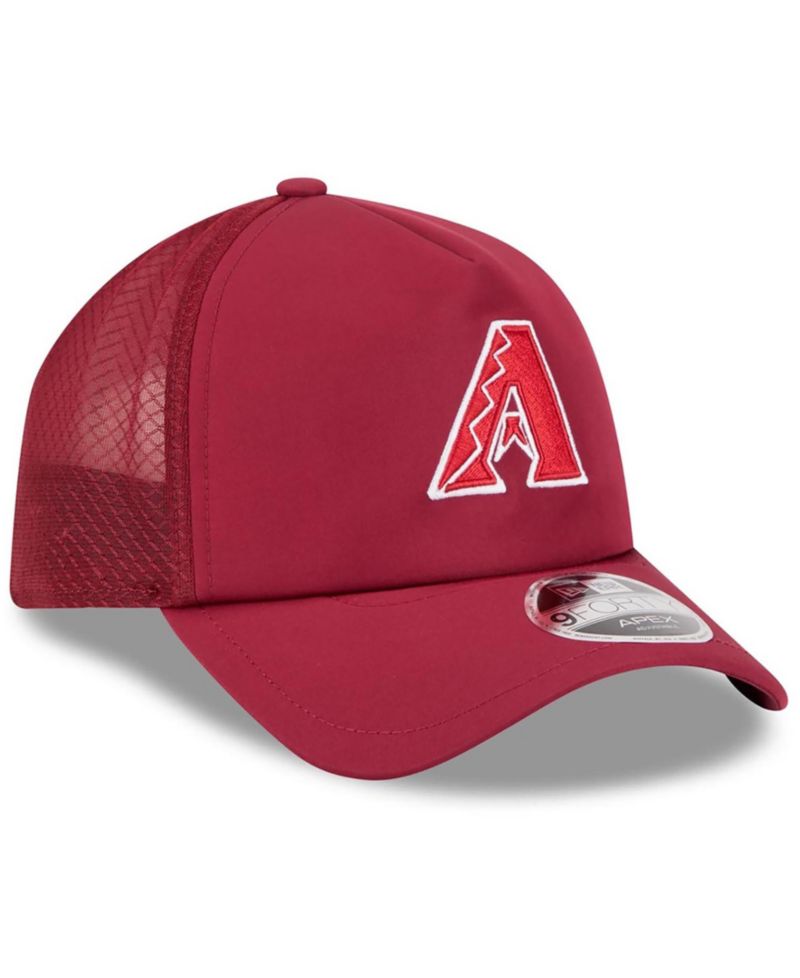 Men's Dark Red Arizona Diamondbacks 2026 Batting Practice Apex 9FORTY Adjustable Trucker Hat