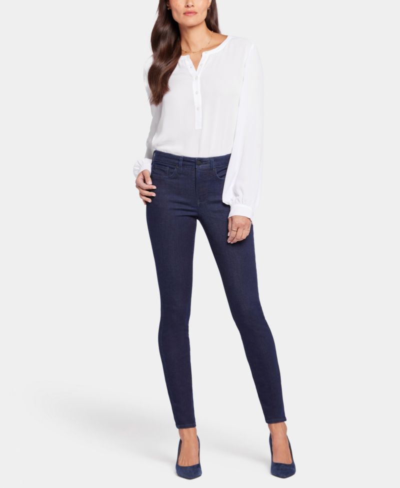 Petite Ami Skinny Pull On Jeans