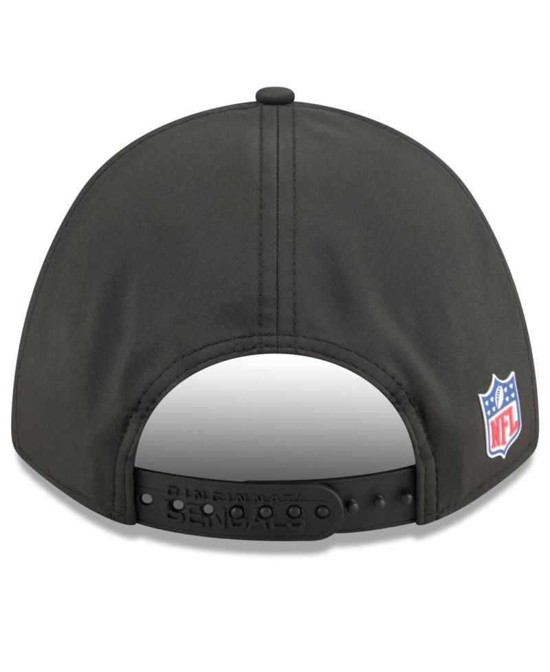 Men's Black Cincinnati Bengals 2025 Sideline M-Crown 9FORTY Adjustable Hat