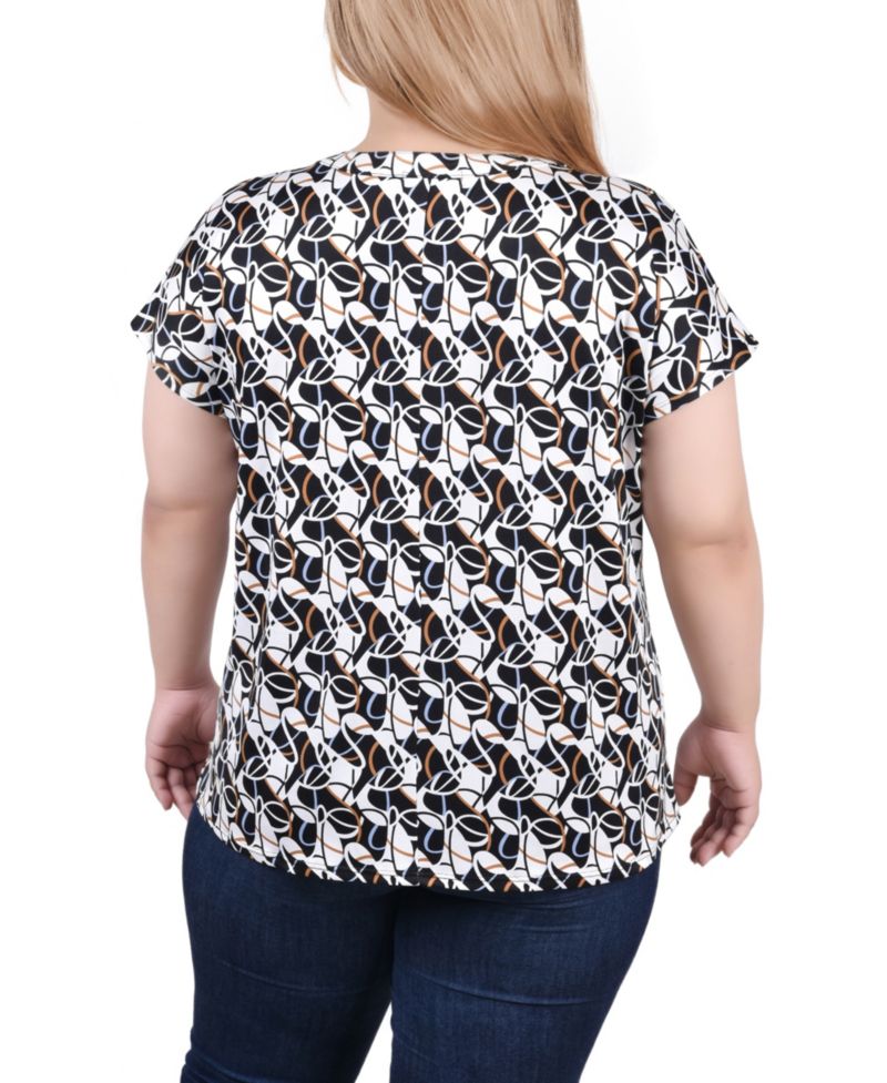 Plus Size Extended Sleeve Top with Grommets