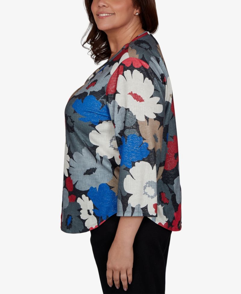 Plus Size Floral V-Neck 3/4-Sleeve Blouse