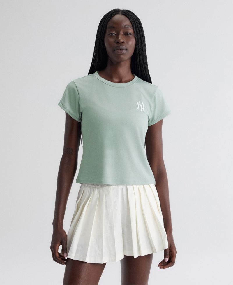Women's Sage Green New York Yankees Clutch T-Shirt