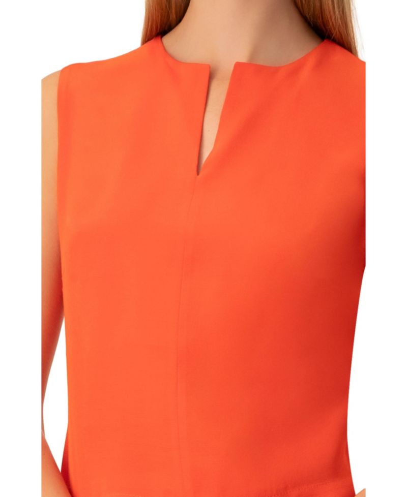 Women's Sleeveless Short Top