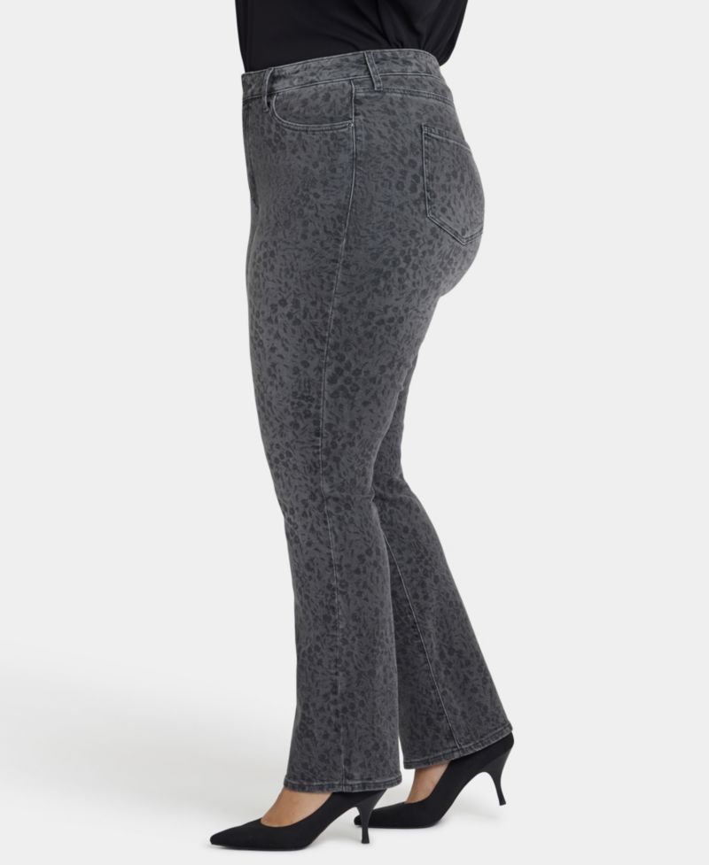 Plus Size High Rise Marilyn Straight Jeans