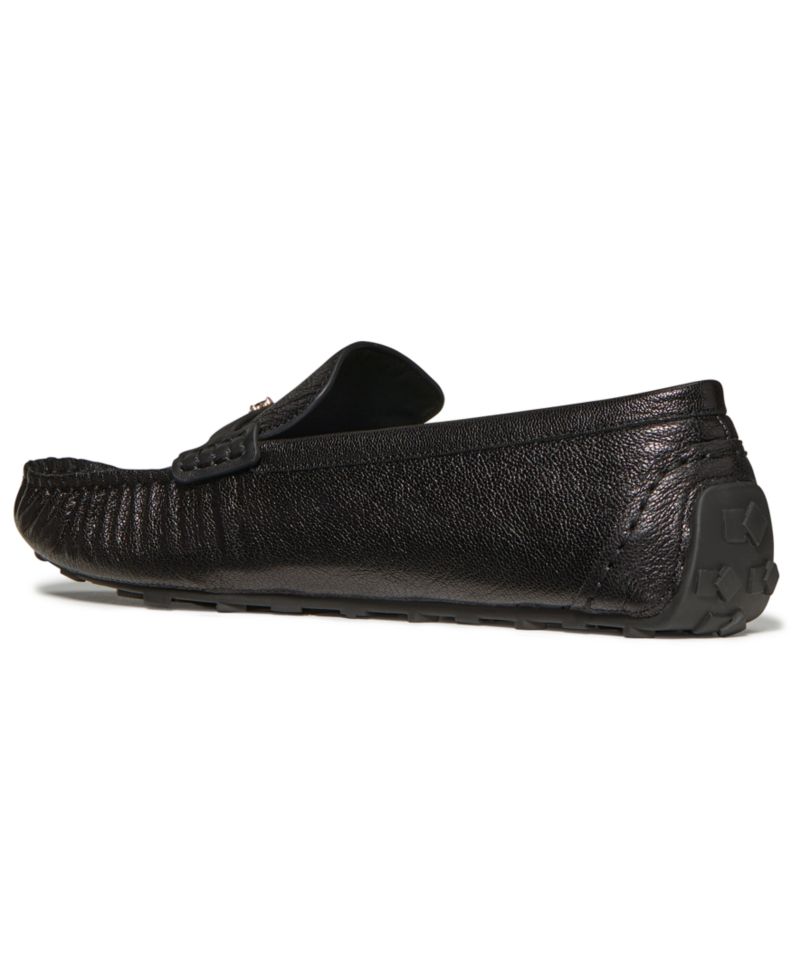 Women's Flower Stud Round Toe Moccasin Loafers
