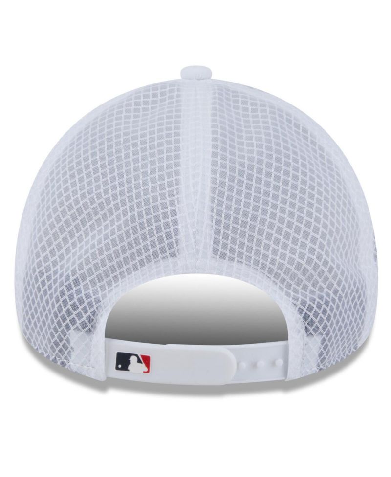 Men's White St. Louis Cardinals 2026 Batting Practice Apex 9FORTY Adjustable Trucker Hat