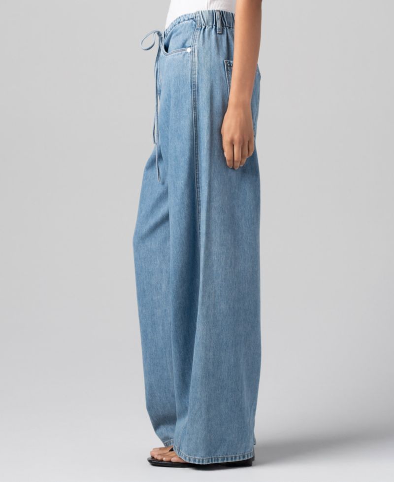 Women's Low-Rise Baggy Fit Jeans