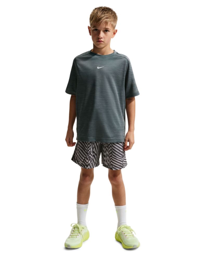 Тканые тренировочные шорты Dri-FIT для мальчиков 8-20 лет