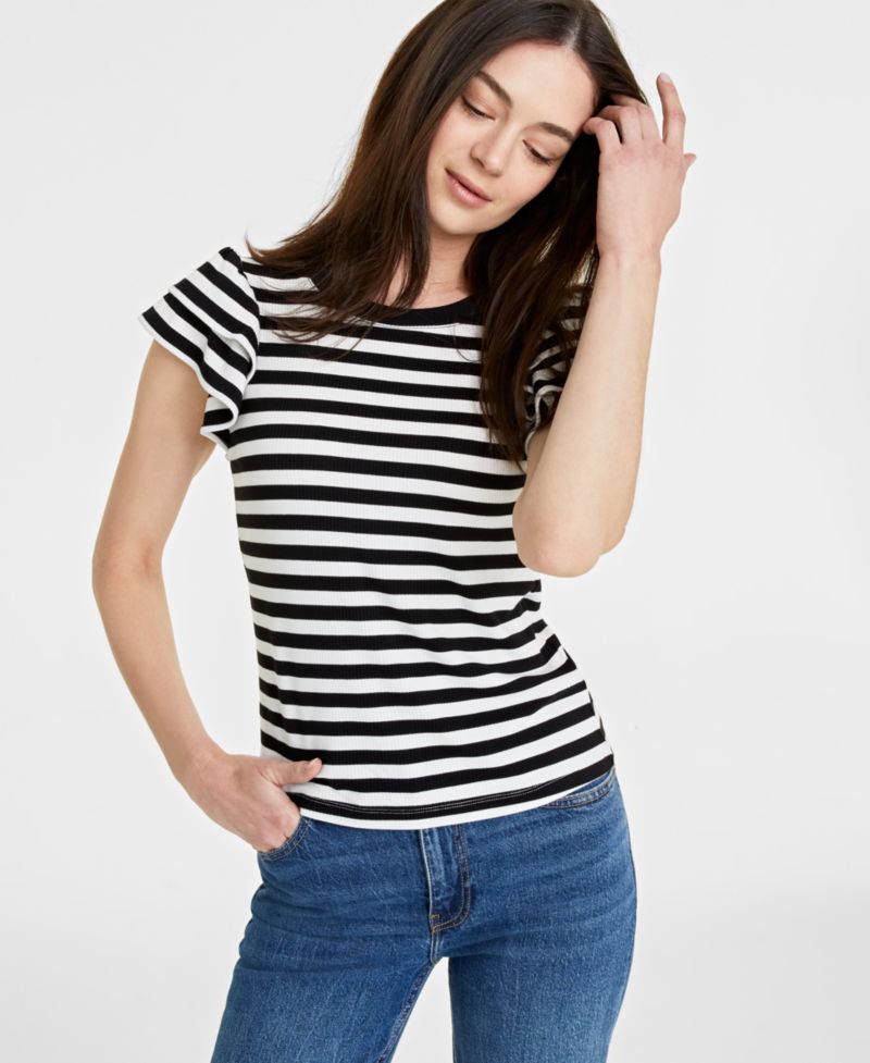Flutter-Sleeve Top