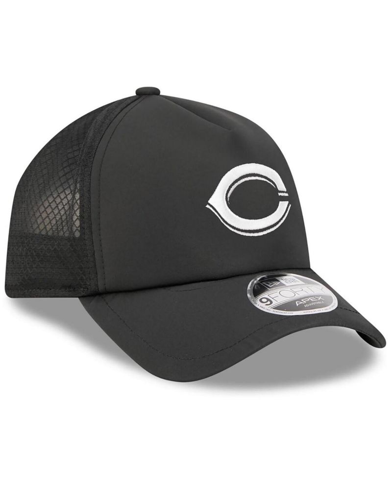 Men's Black Cincinnati Reds 2026 Batting Practice Apex 9FORTY Adjustable Trucker Hat