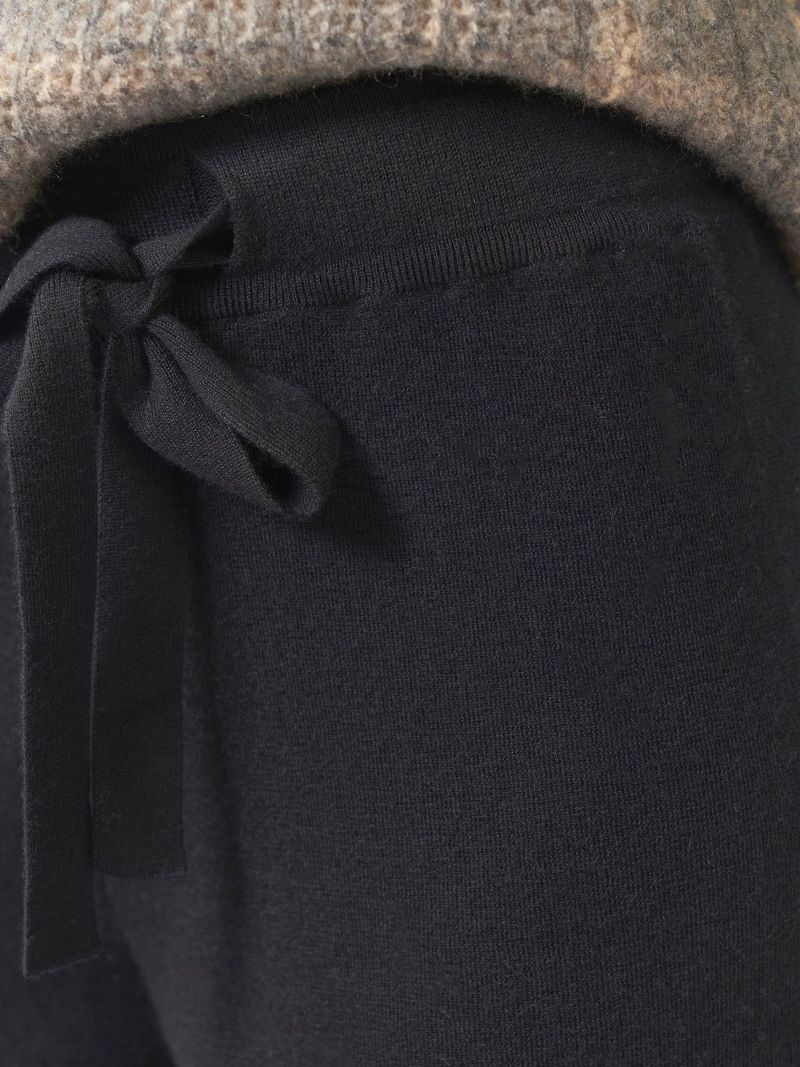 Women's Lightweight Cashmere Silk Shorts
