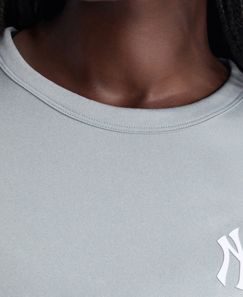 Women's Gray New York Yankees Clutch T-Shirt