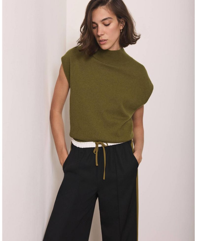 Women's Mock-Neck Wool-Blend Sleeveless Vest