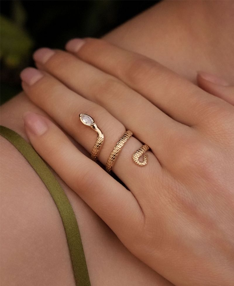Serpentina Crystal Coiled Ring
