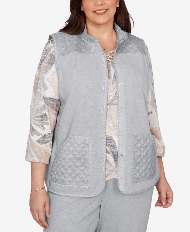 Plus Size Comfort & Joy Quilted Snap Front Vest