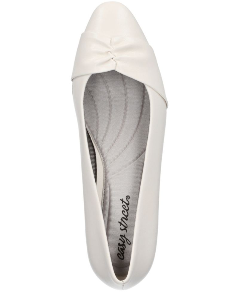 Lyanna Women's Block Heel Pumps