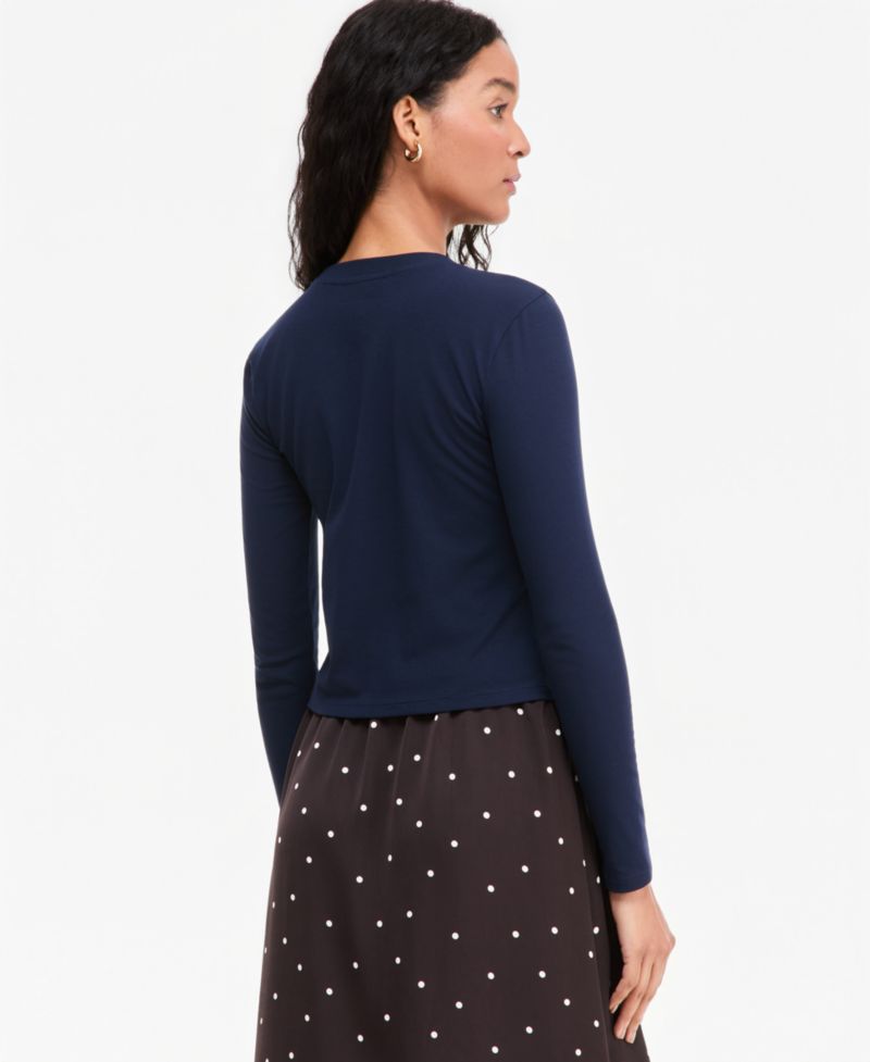 Women's Long-Sleeve Cropped Meet & Greet T-shirt