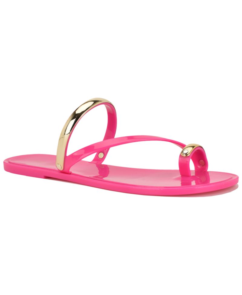 Women's Seashell Ornamented Toe Ring Flat Sandals
