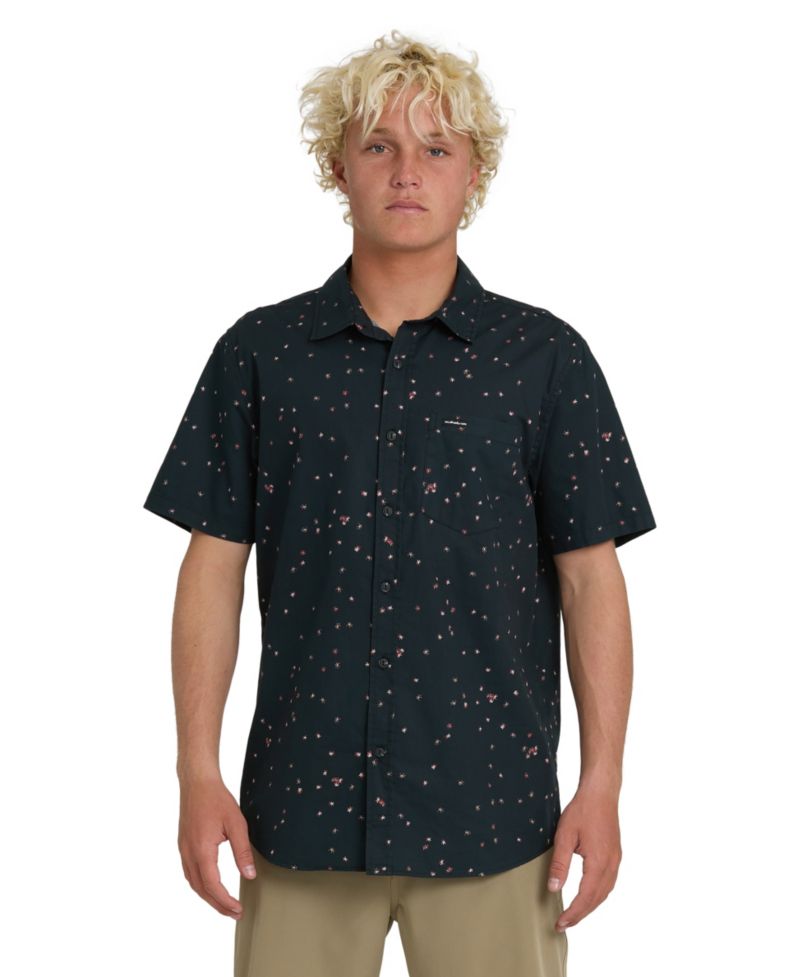 Men's Classic Short-Sleeve Shirt