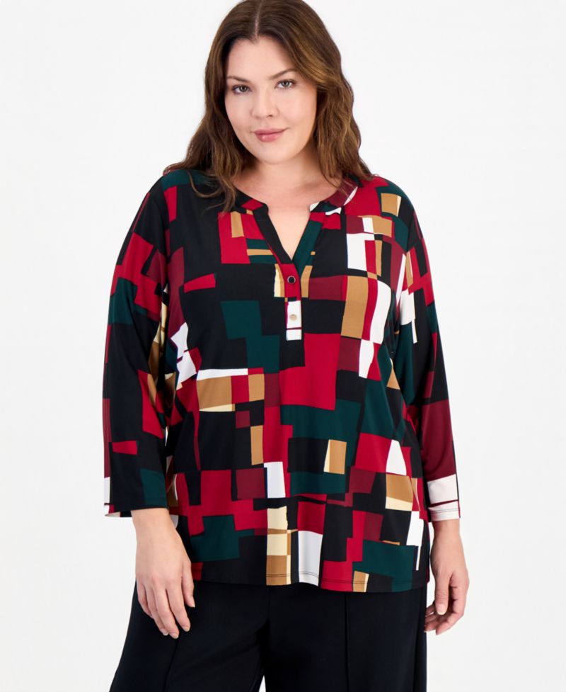 Plus Size Henley 3/4-Sleeve Top