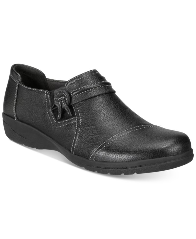 Collection Women's Cheyn Madi Flats