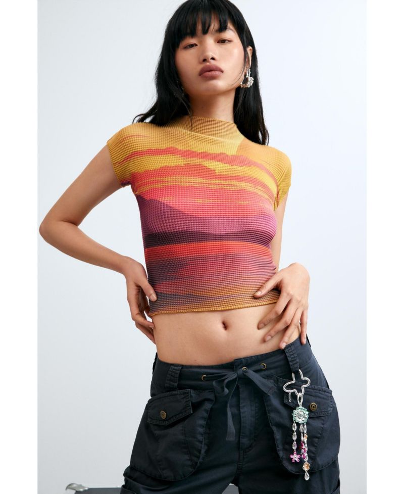 Women's Short-Sleeved High Neck Blouse