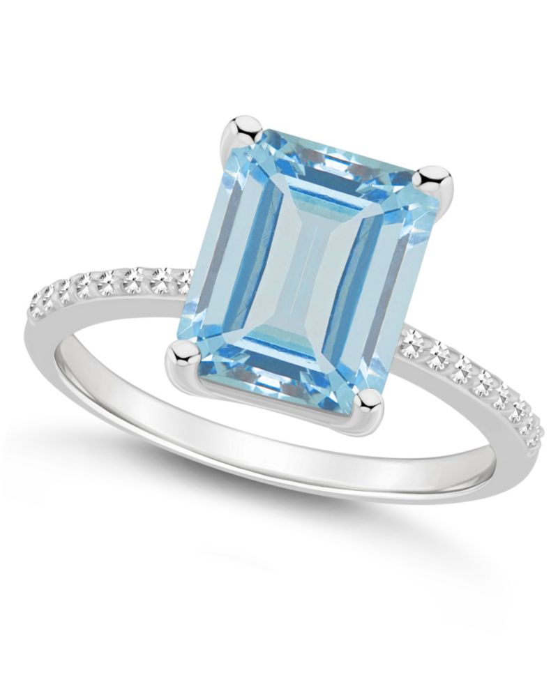 Women's Sky Blue Topaz (4-1/4 ct.t.w.) and Diamond (1/10 ct.t.w.) Ring in Sterling Silver