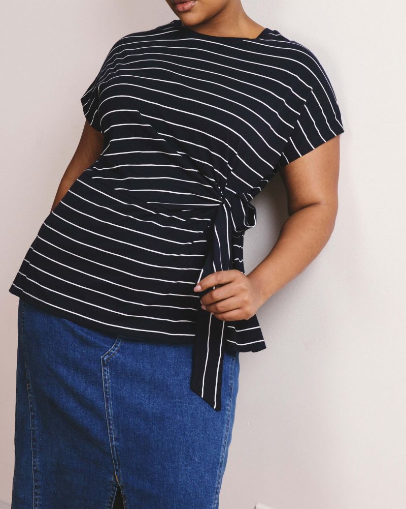 Women's Plus Size Crescent Breton Stripe Knot Tee