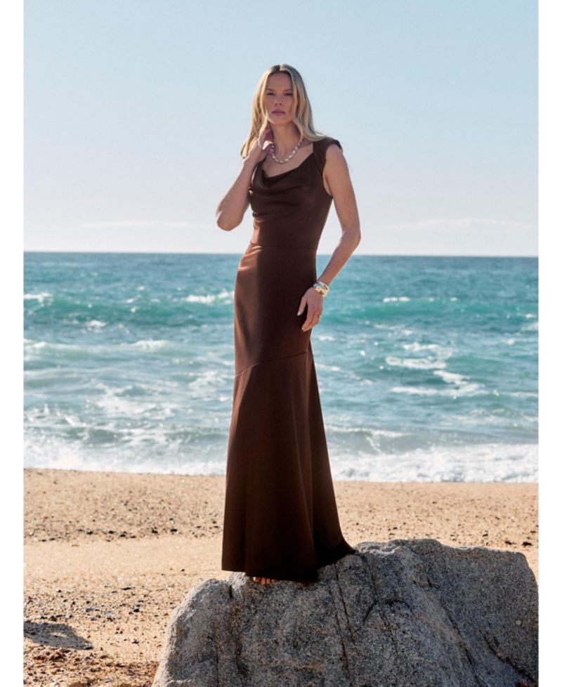 Women's Amorosi Cowl Neck Fit & Flare Sleeveless Gown
